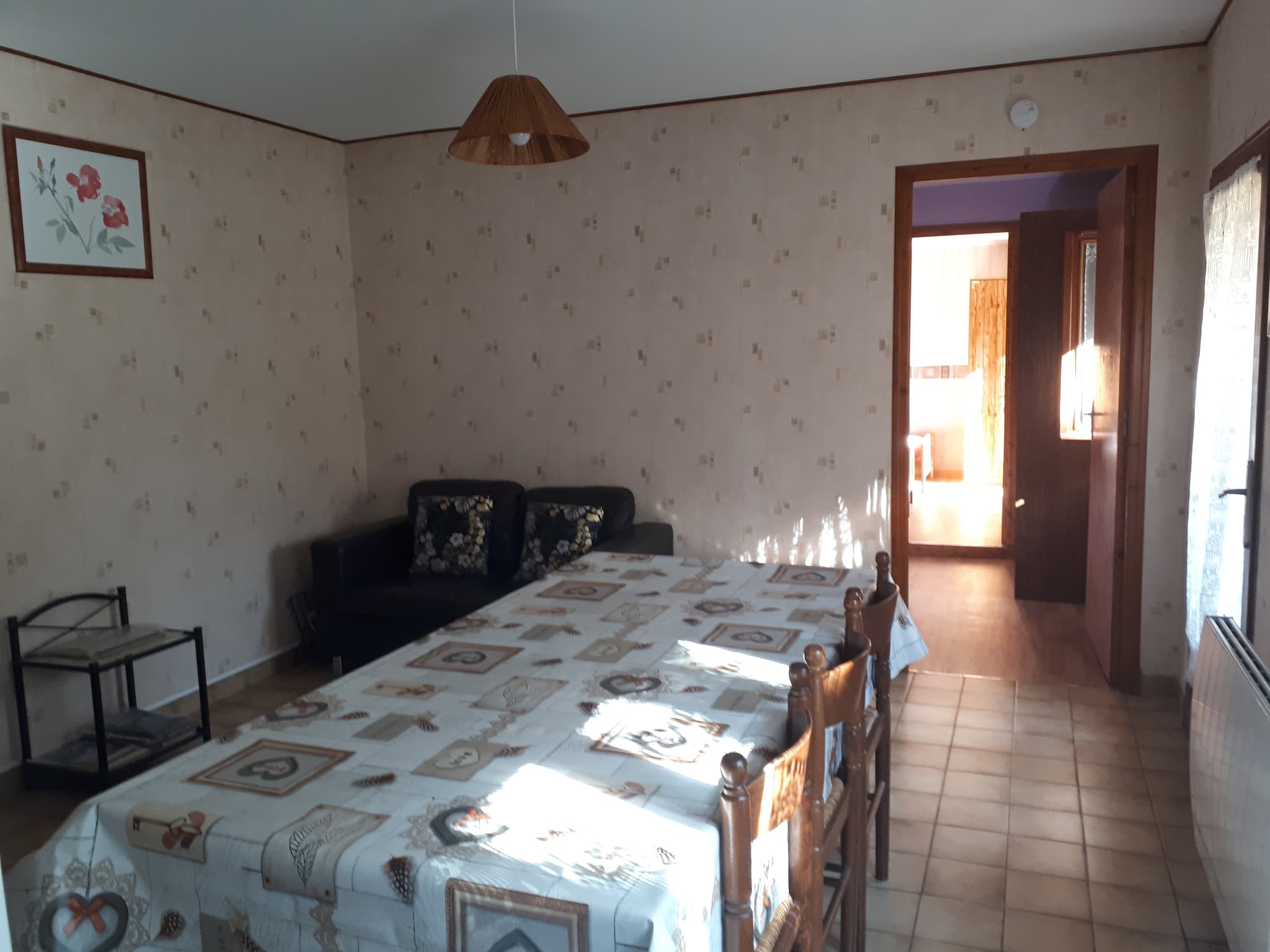 Séjour vue sur l'accès aux chambres