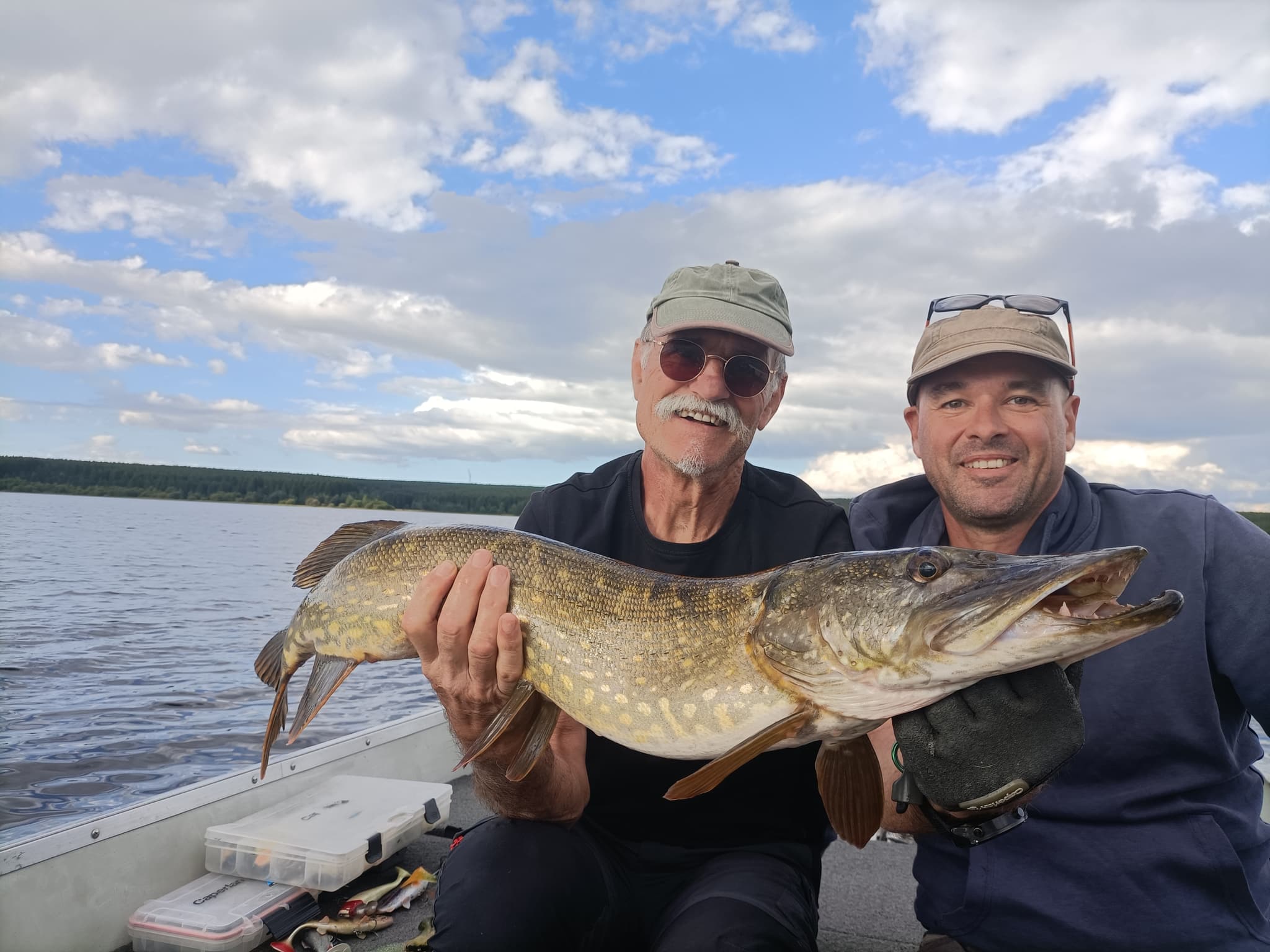 Brochet lac de Charpal