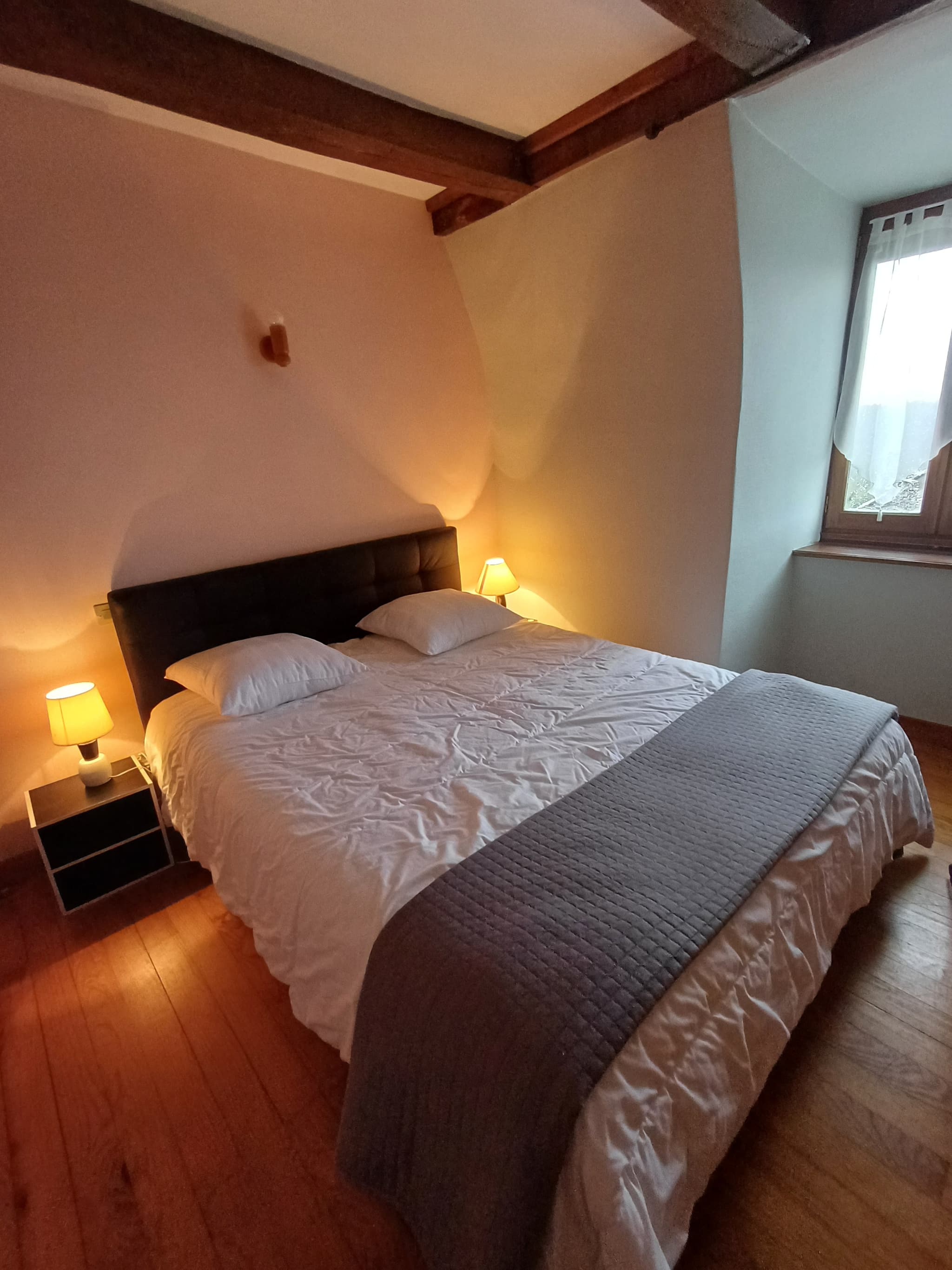 Chambre 1 _ Gîte Les Lilas du Sauveterre à Recoules de l'Hom