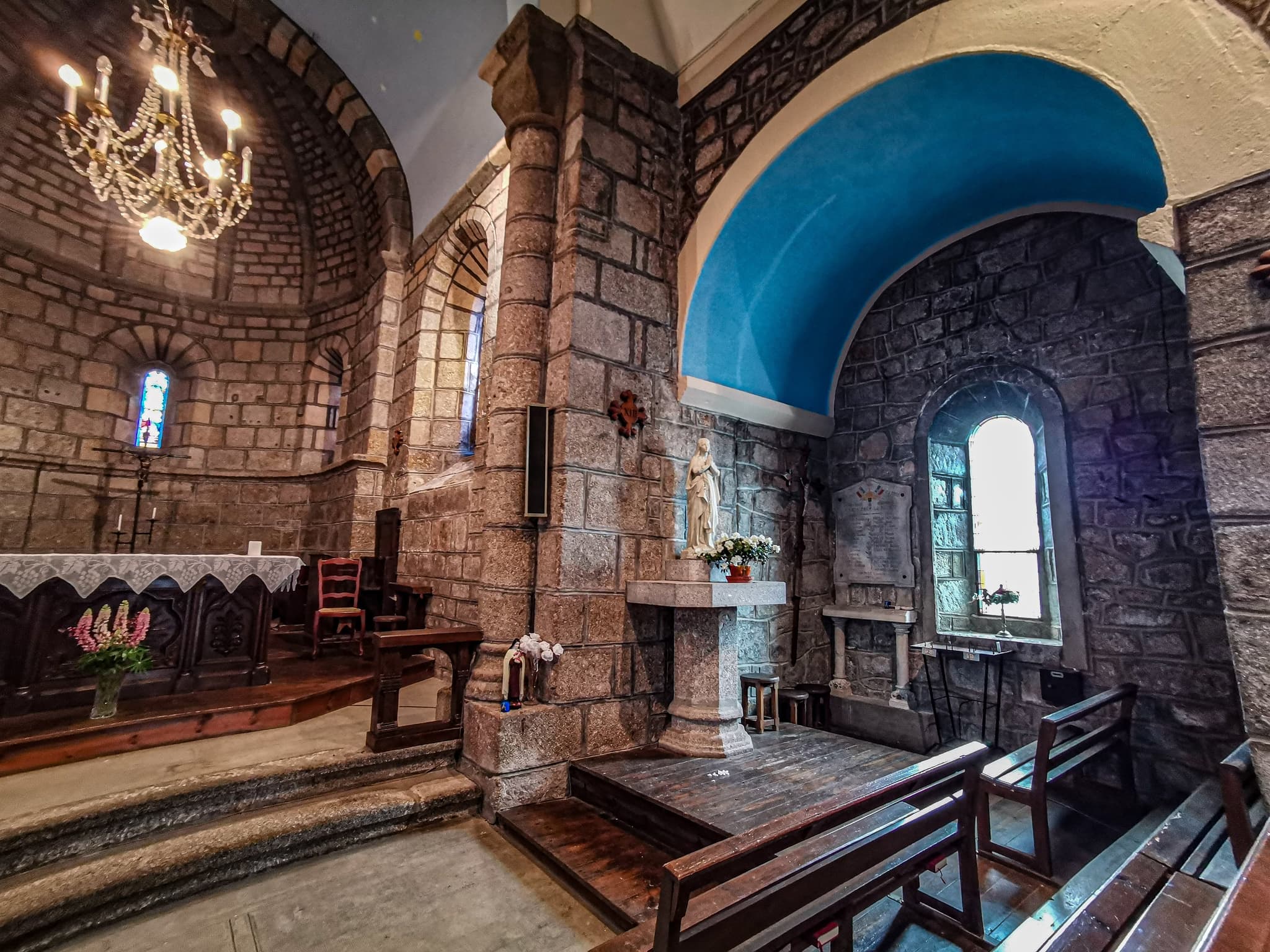 Chapelle sud - Église Malbouzon