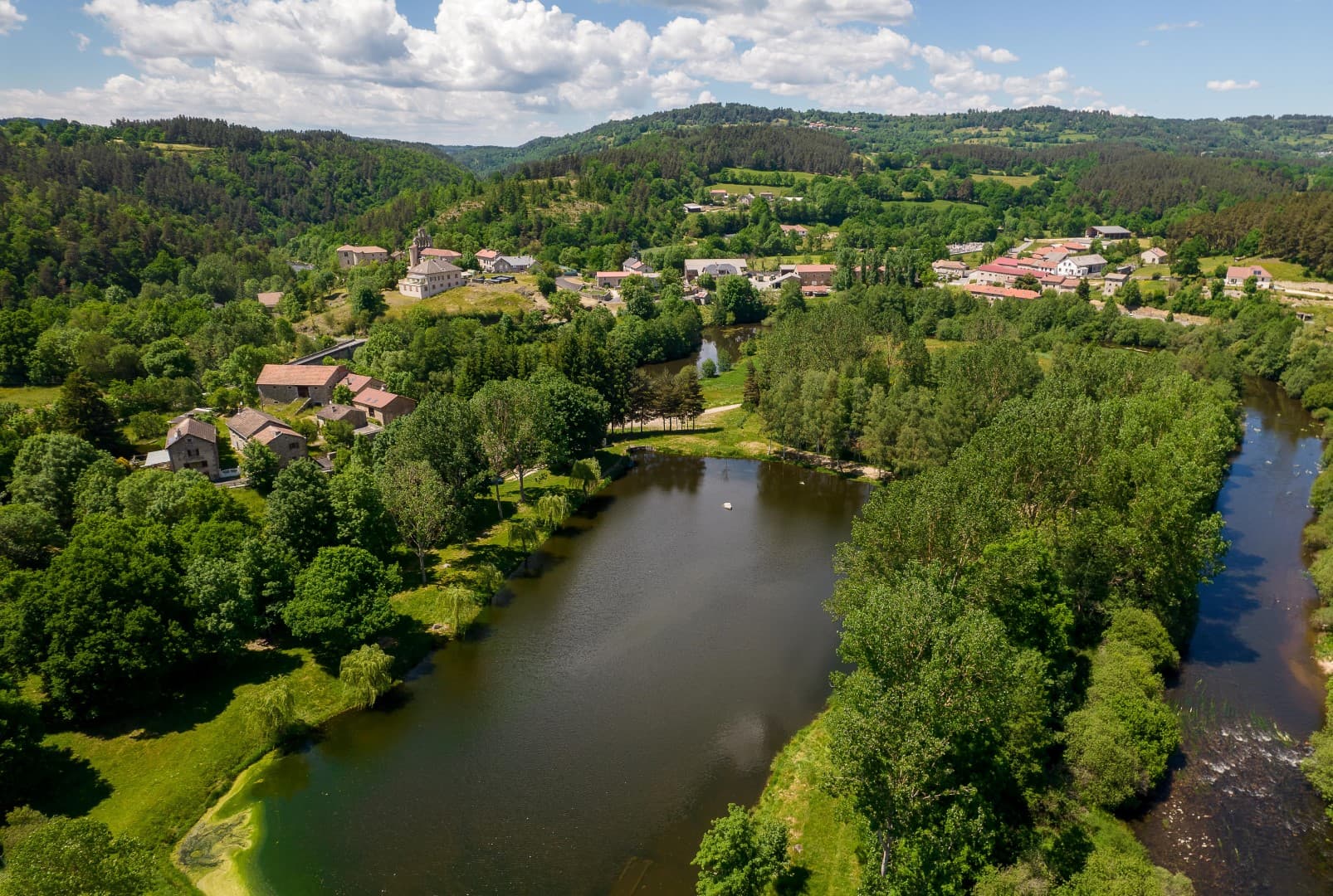 Etang de pêche de Saint-Léger-du-Malzieu