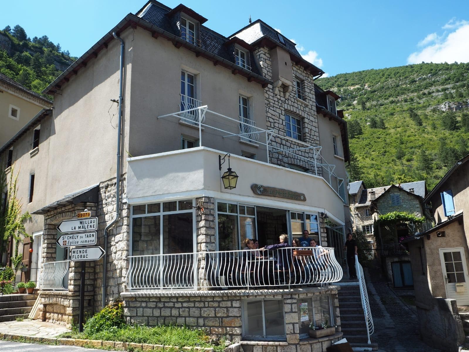 Gite rénové coeur de village