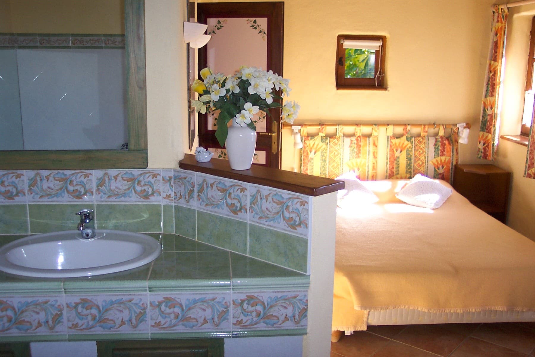 Chambre 1 coin lavabo