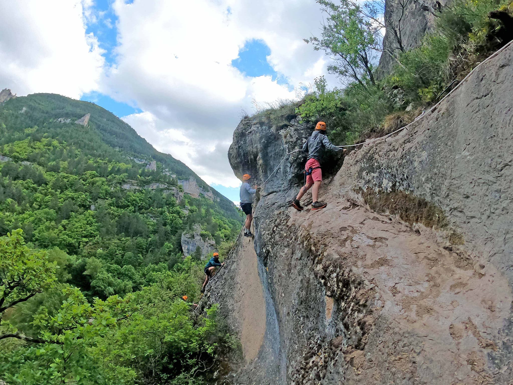 Parcours Aventure à Sainte Enimie - via corda