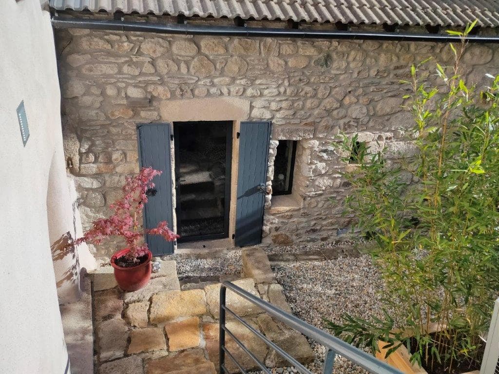 2 L'entrée du gîte