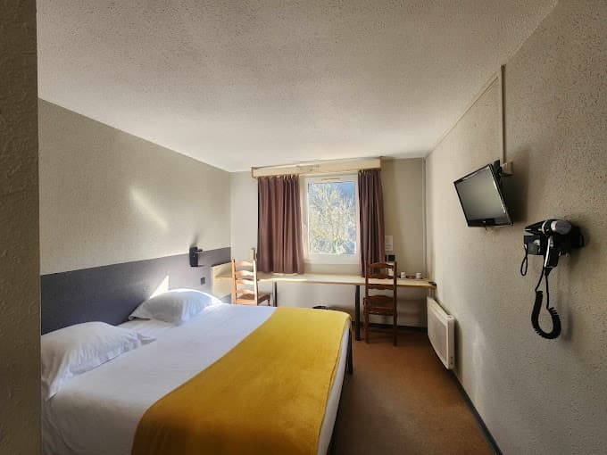 Chambre Hôtel le pont neuf Florac