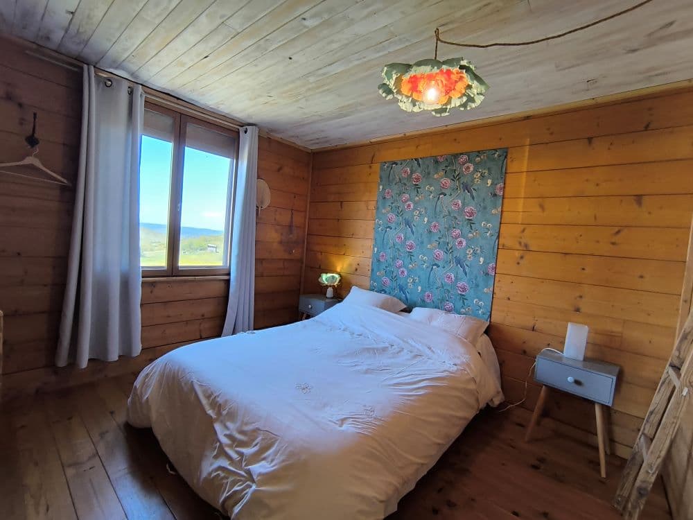 Chambre pivoine lustre
