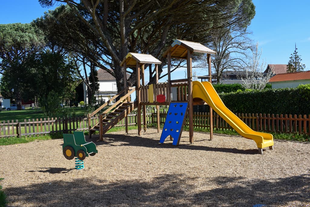 ©CLNT - SAINT JULIEN EN BORN - Aire de jeux (3)