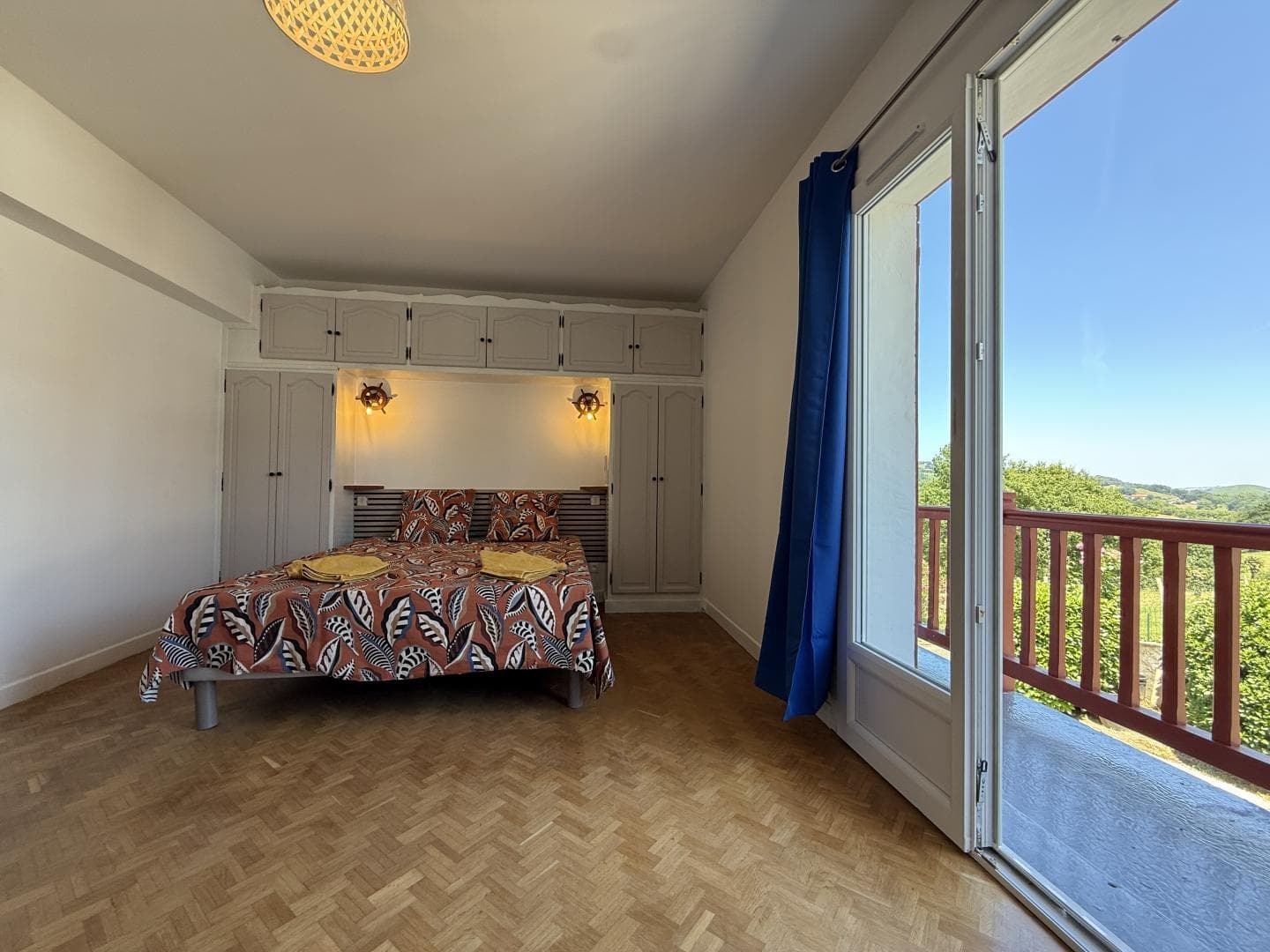 -sare-lataborrea-bi-cote-basque--ref--G152316