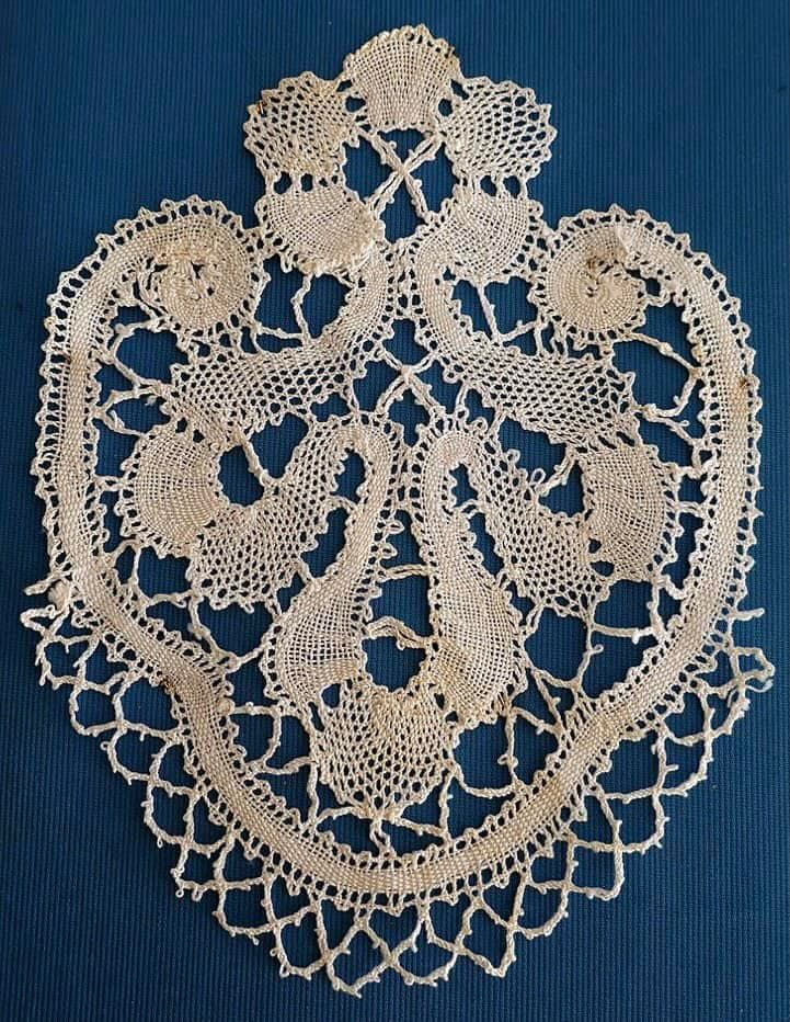 01-30-08-26-exposition-dentelle-Vertheuil