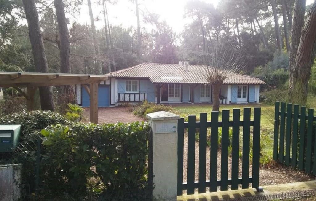 1 Facade