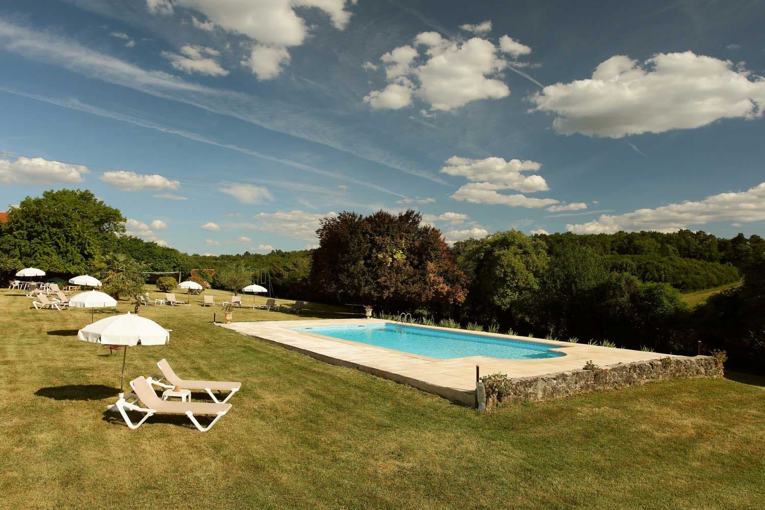 Gîte vintage avec piscine à Biras