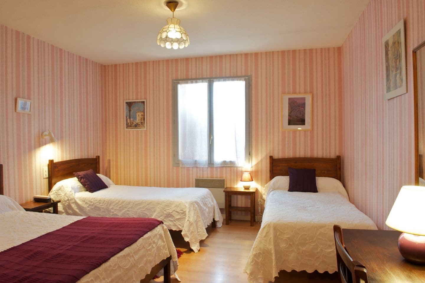 Hôtel Pays Basque 10_Auberge de l'Etable_chambre triple_Montory 64470