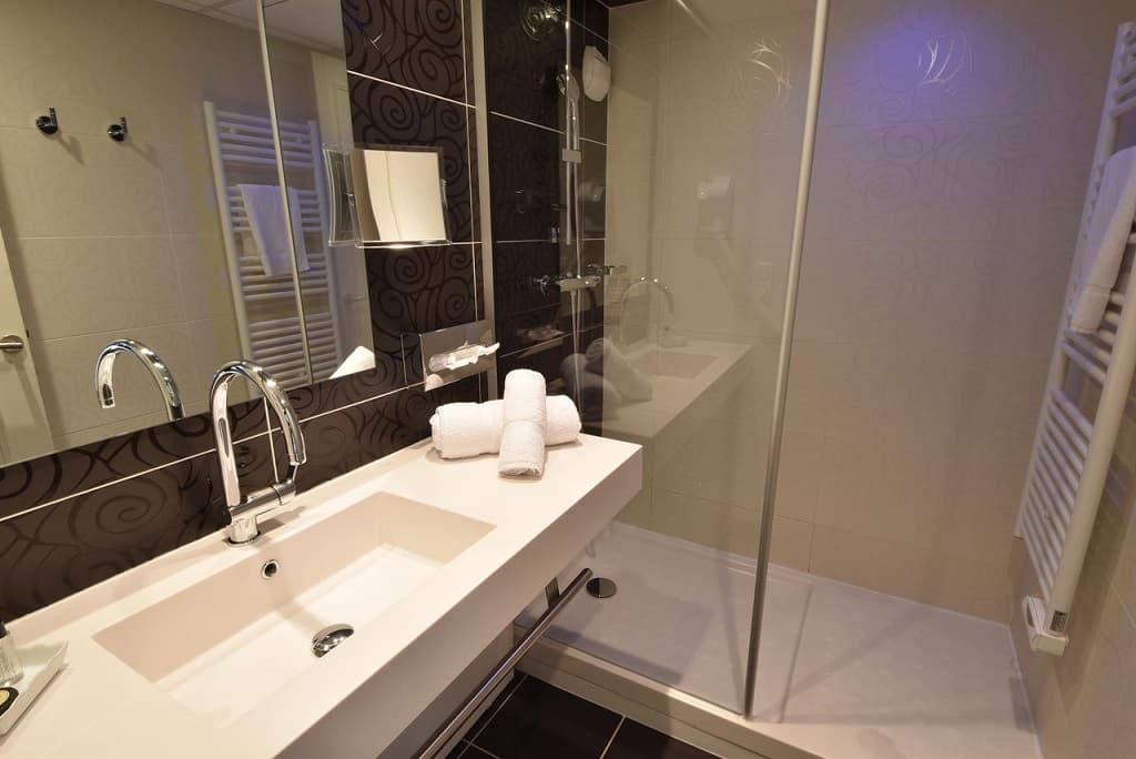 Best Western Hôtel Le Quercy Salle de bain Standard