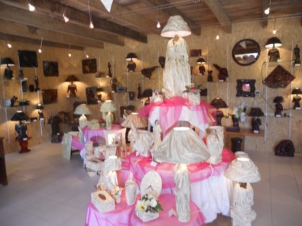 Création d'objets d'art en tissu durci et mosaïste_1