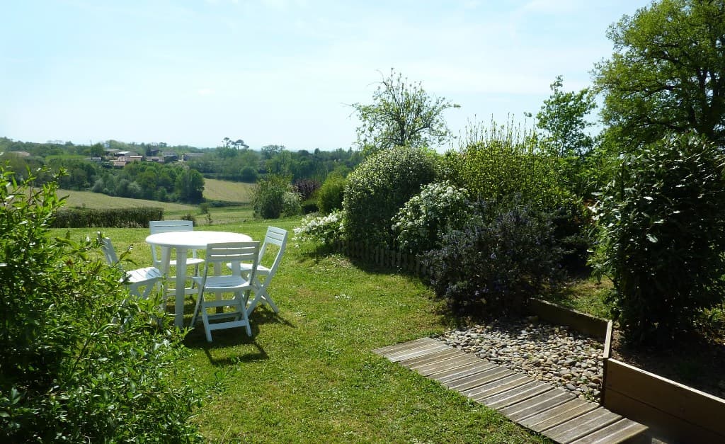 16 Moresmau - jardin vue Chalosse