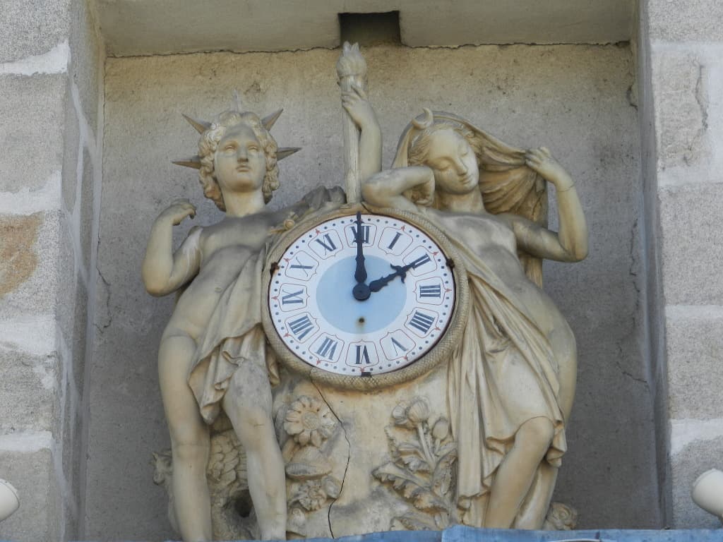 Seilhac l'horloge_4