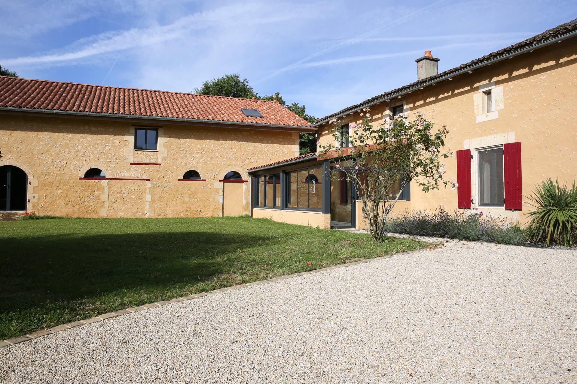 Extérieurs_Au bal des hirondelles_Valence en Poitou