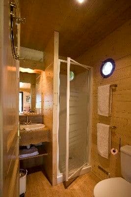 Salle d'eau des roulottes