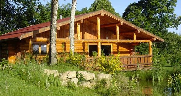 Gite insolites: Domaine de la Vergnolle "Fustes en bois le pêcheur"_1