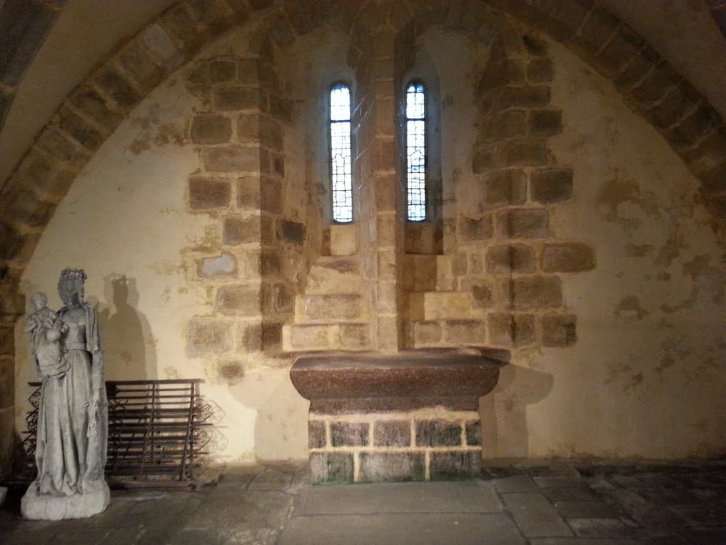 Crypte de l'église Notre Dame de La Souterraine_2