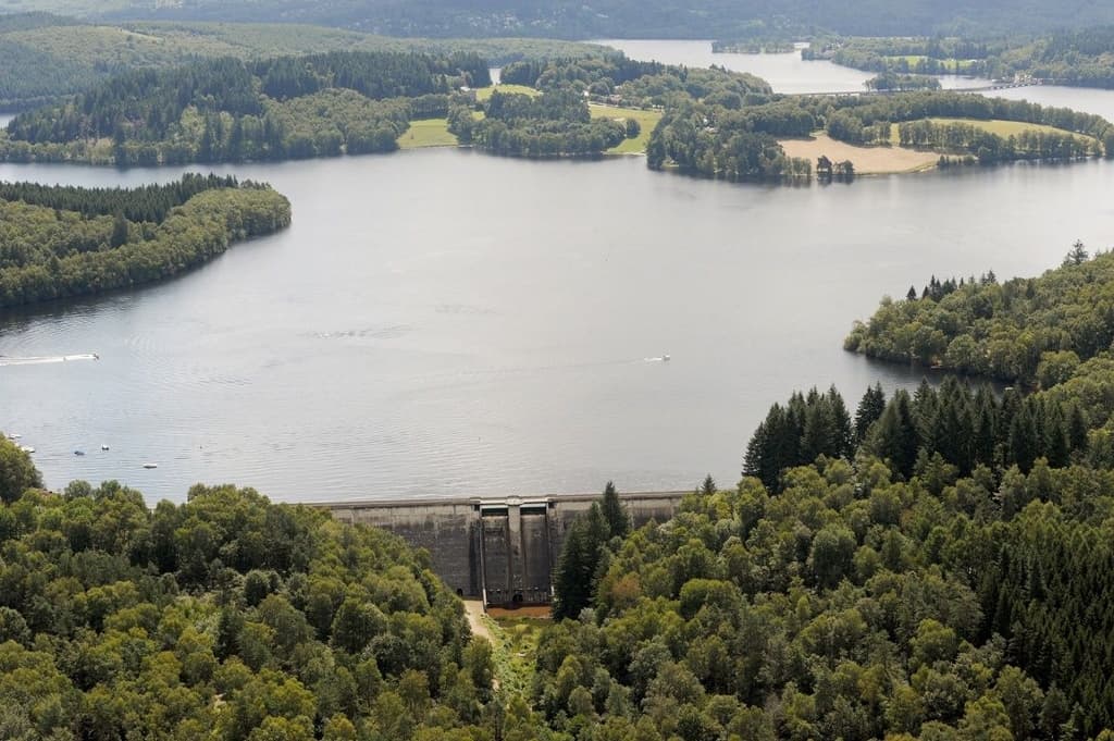 Barrage de Vassivière_1
