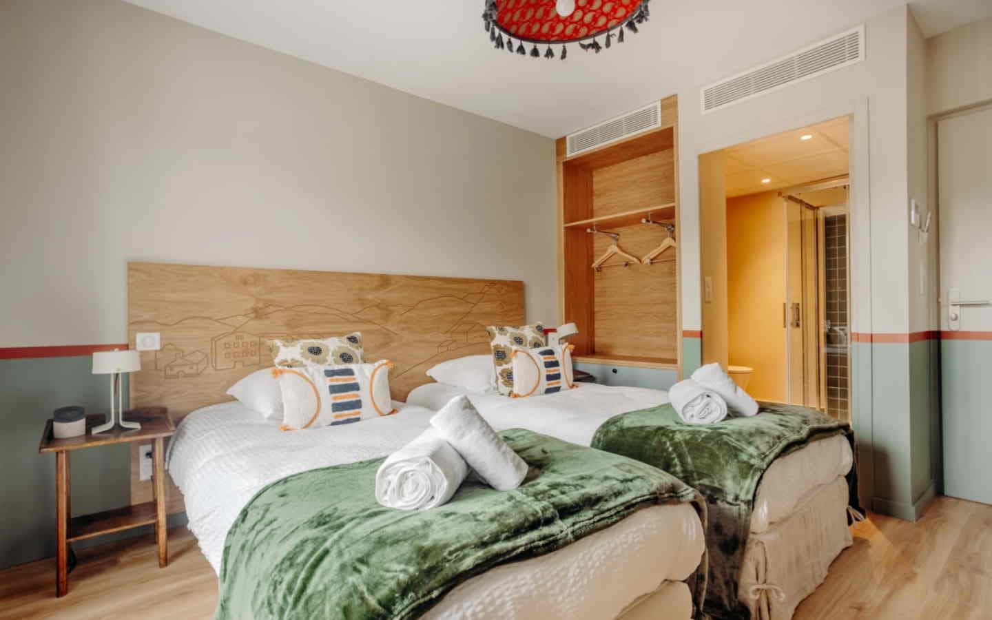 196-Hotel-Mendionde-chambres-21