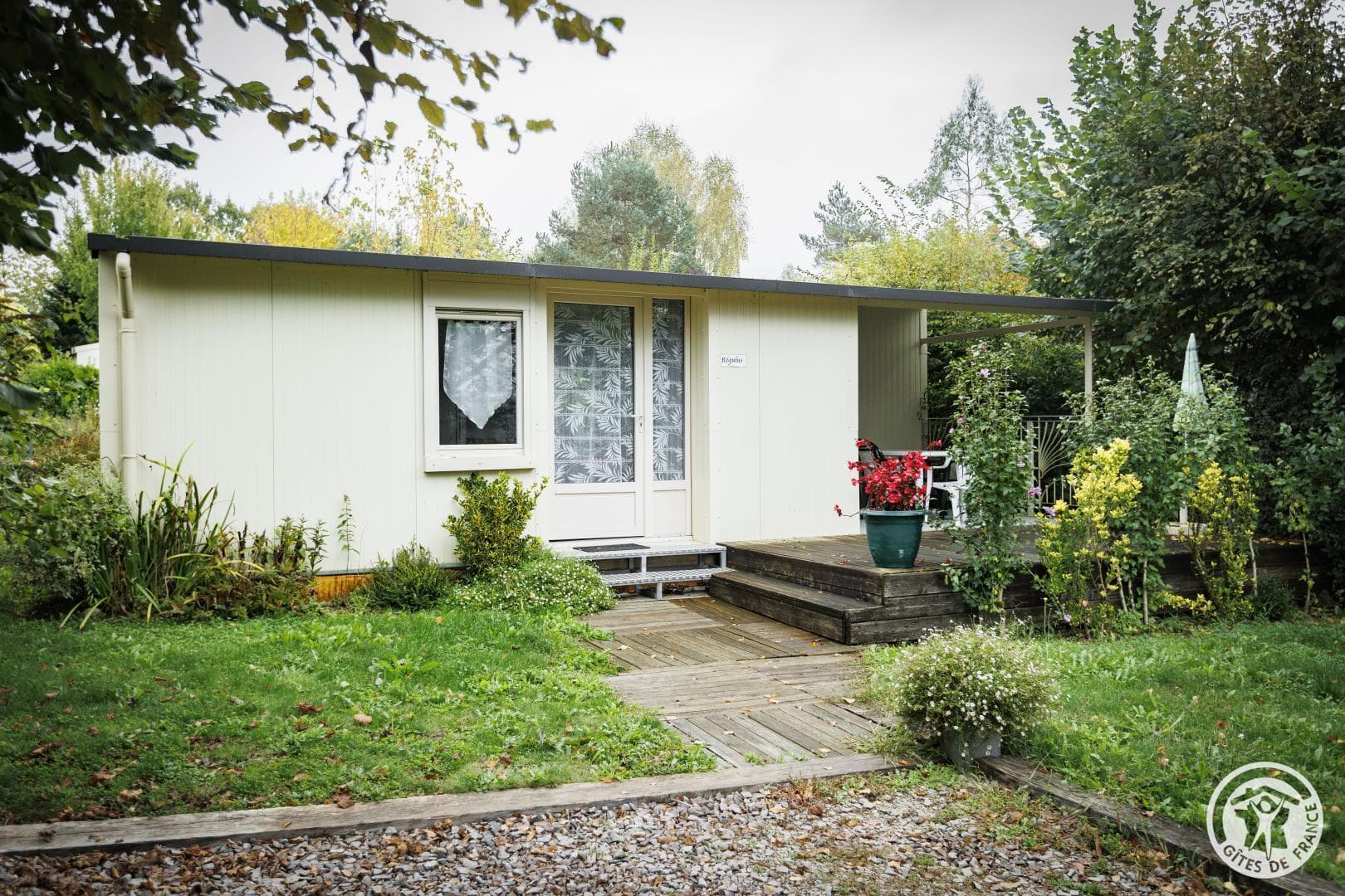 BUNGALOW 2_3