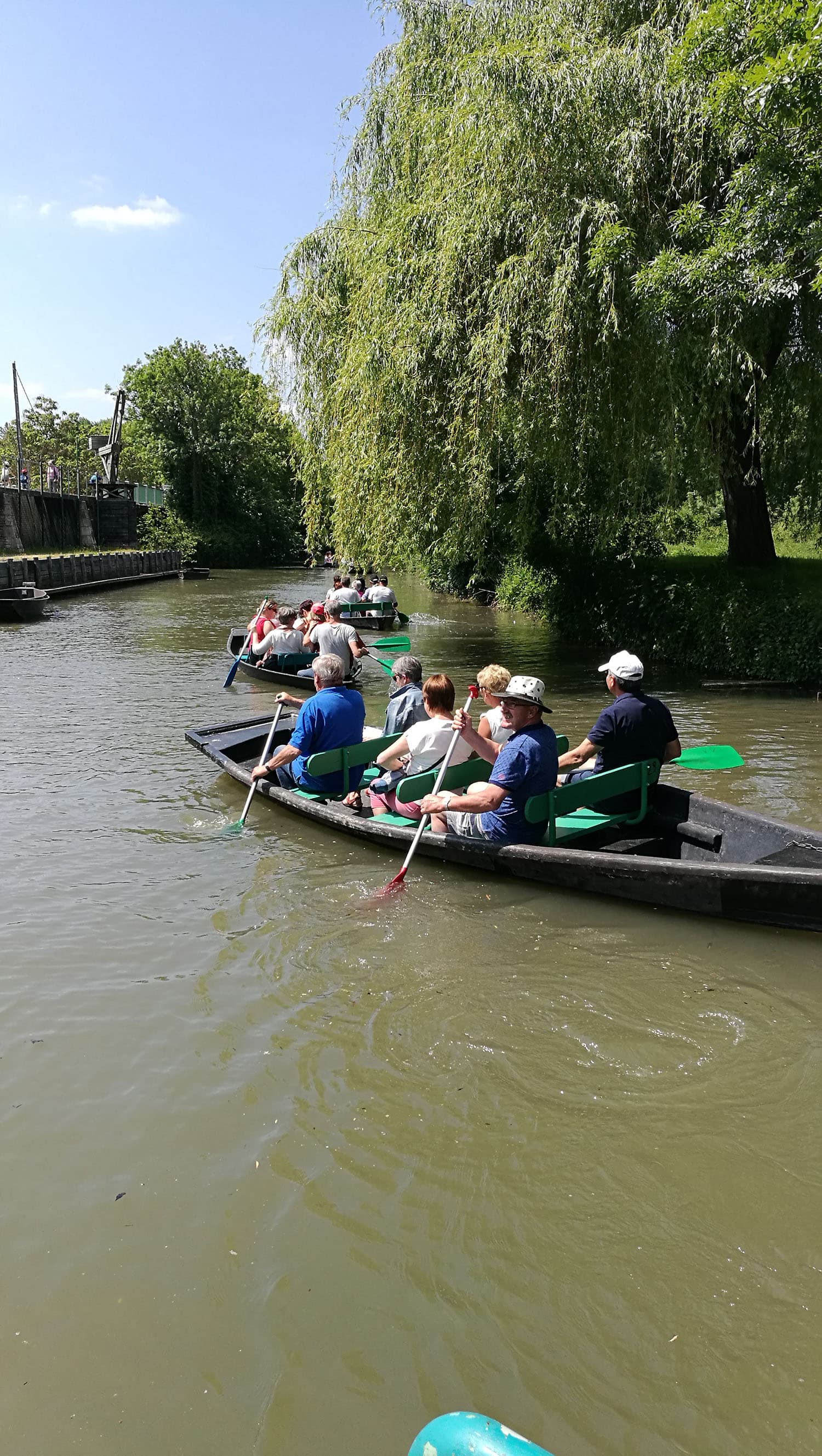 Un train de barques