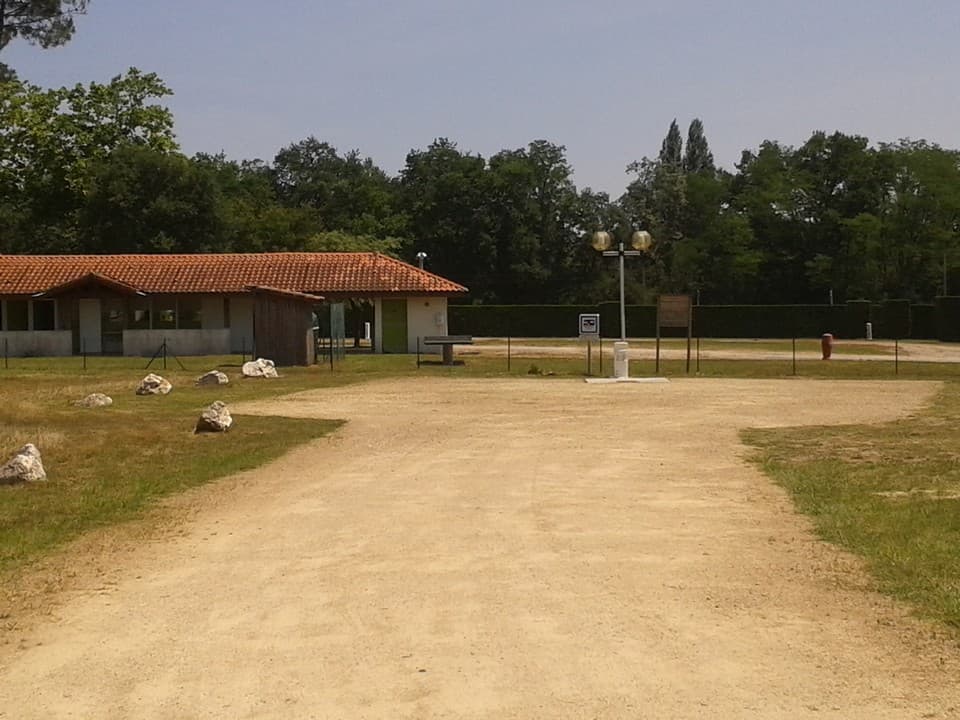 aire de camping cars de Nauton