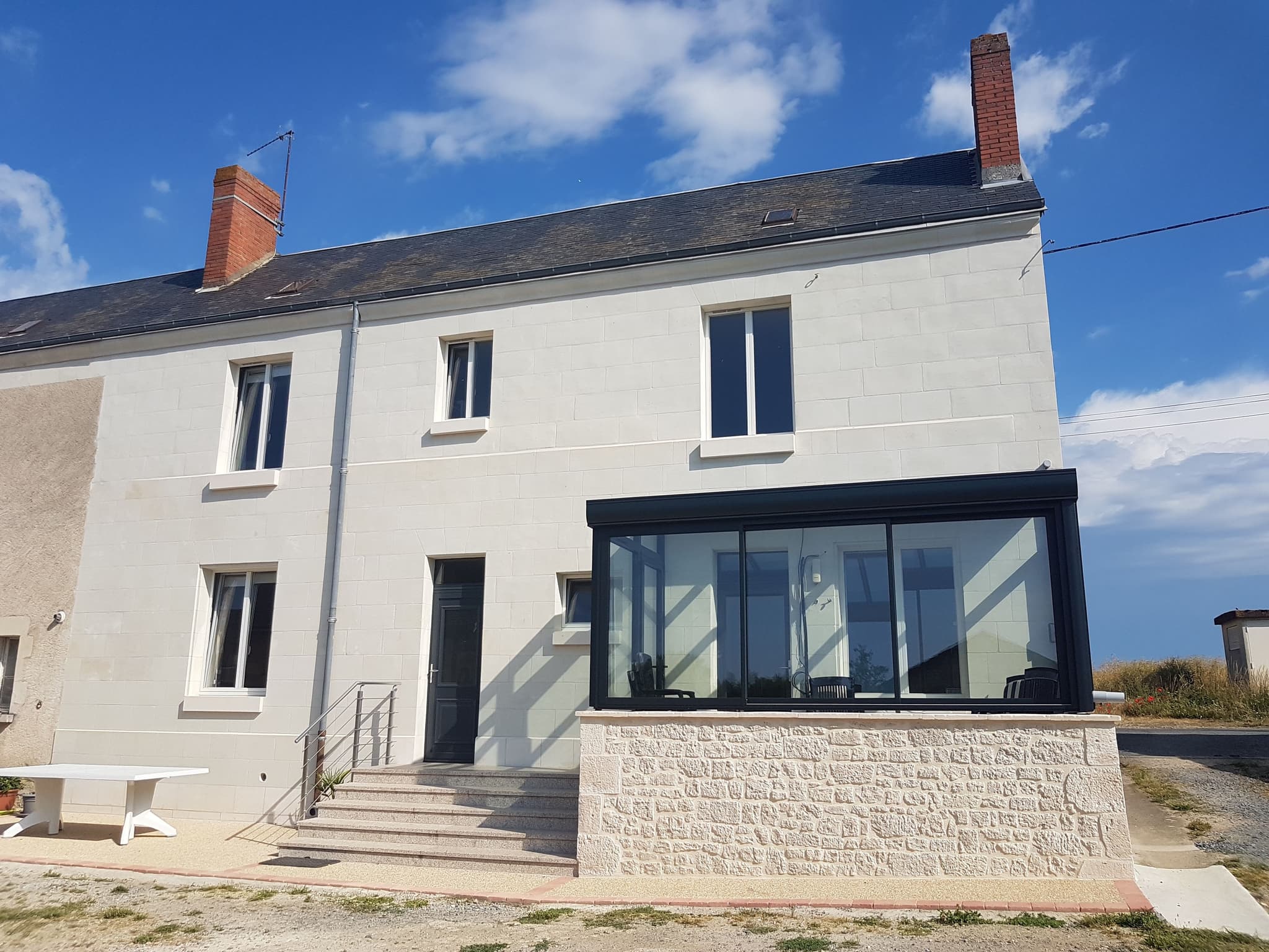 Facade gite