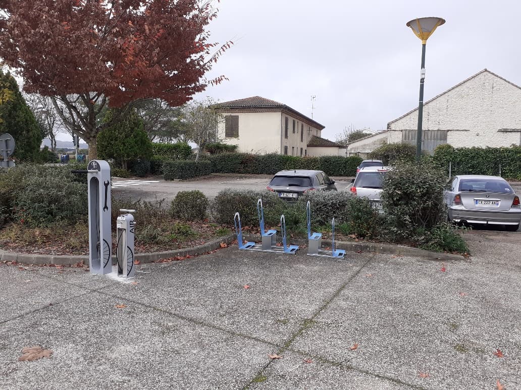 rack 5 places et station 2 en 1