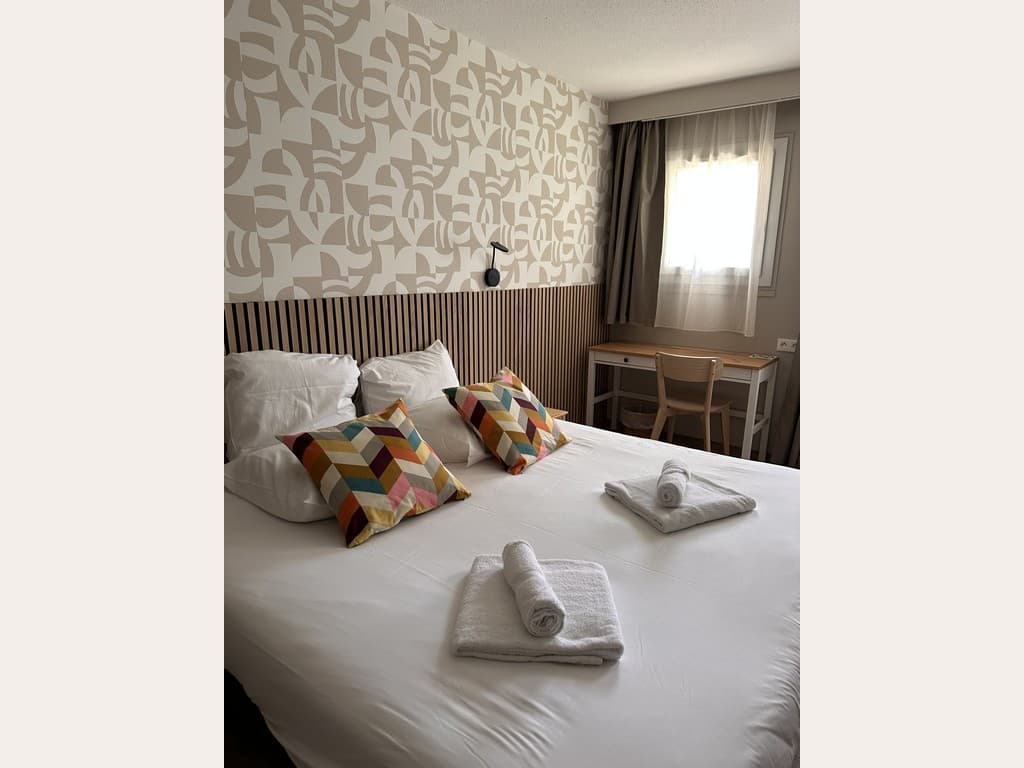2025- hotel lodge chambres graphique m 2