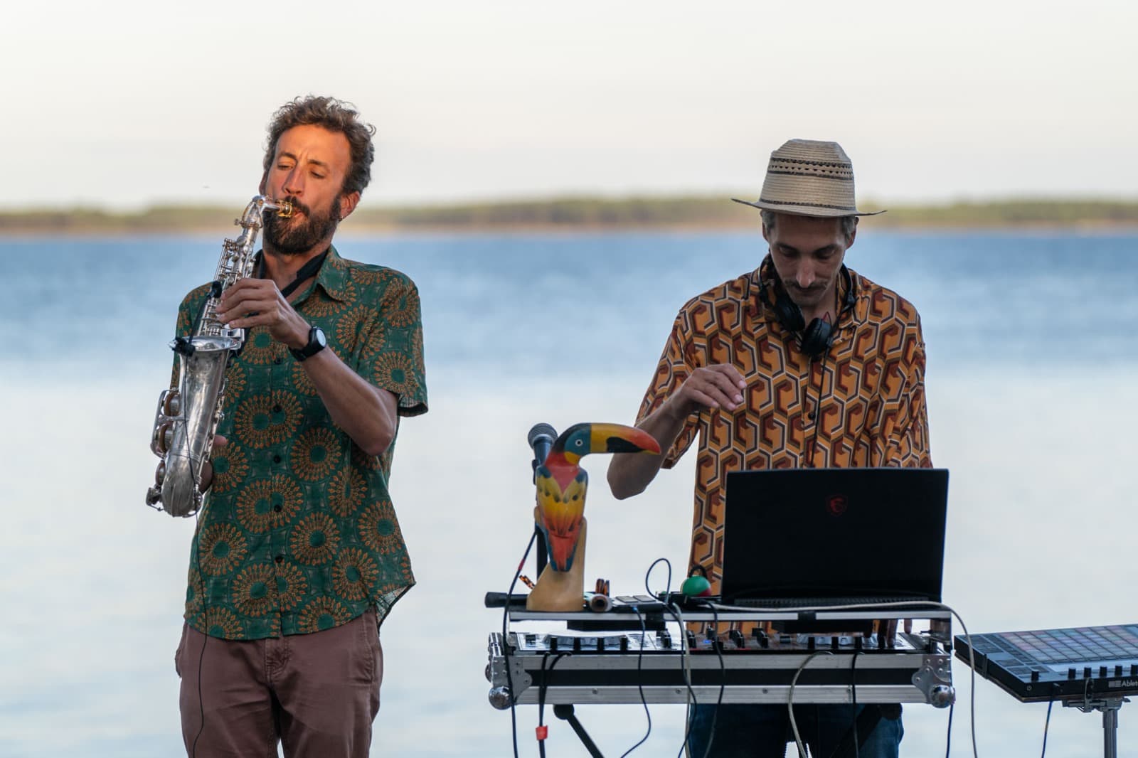 Un été sur les quais bal électropical