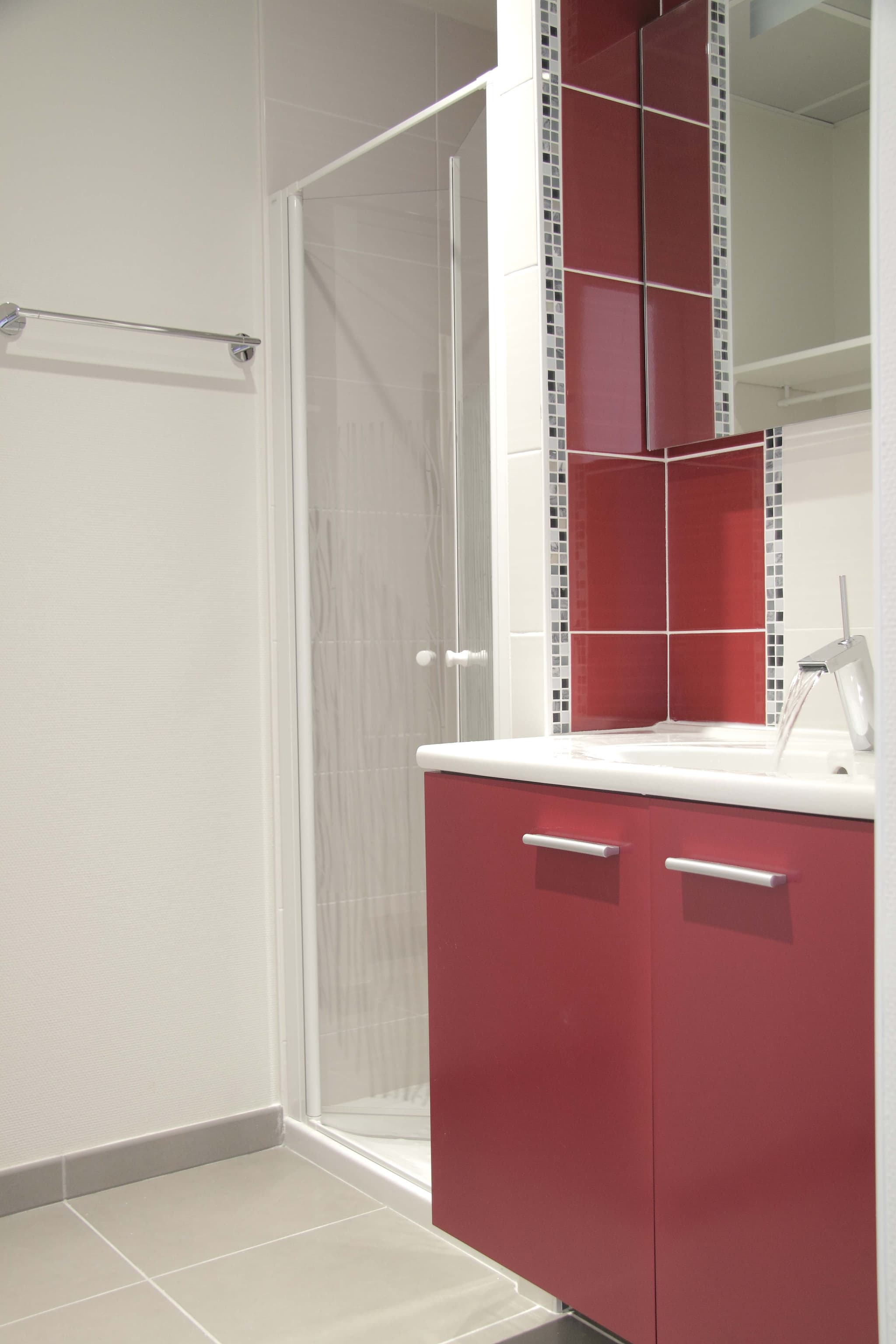 La salle de bain d'un studio