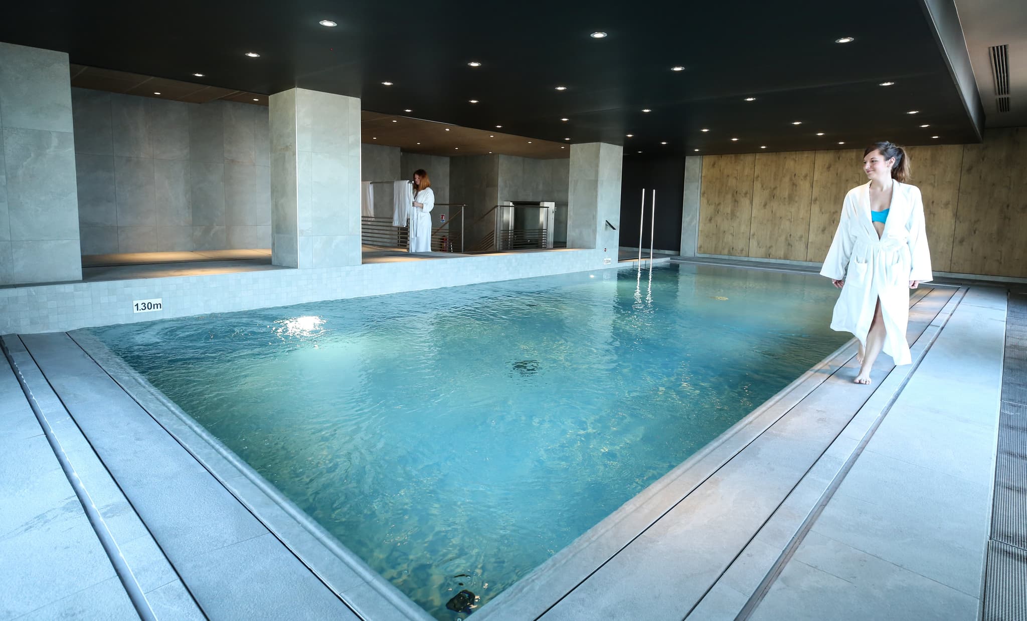 La piscine couverte et chauffée