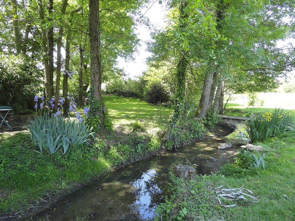 mauleon-chambres-dhotes-la petite vallee-jardinbis-sit.jpg_4