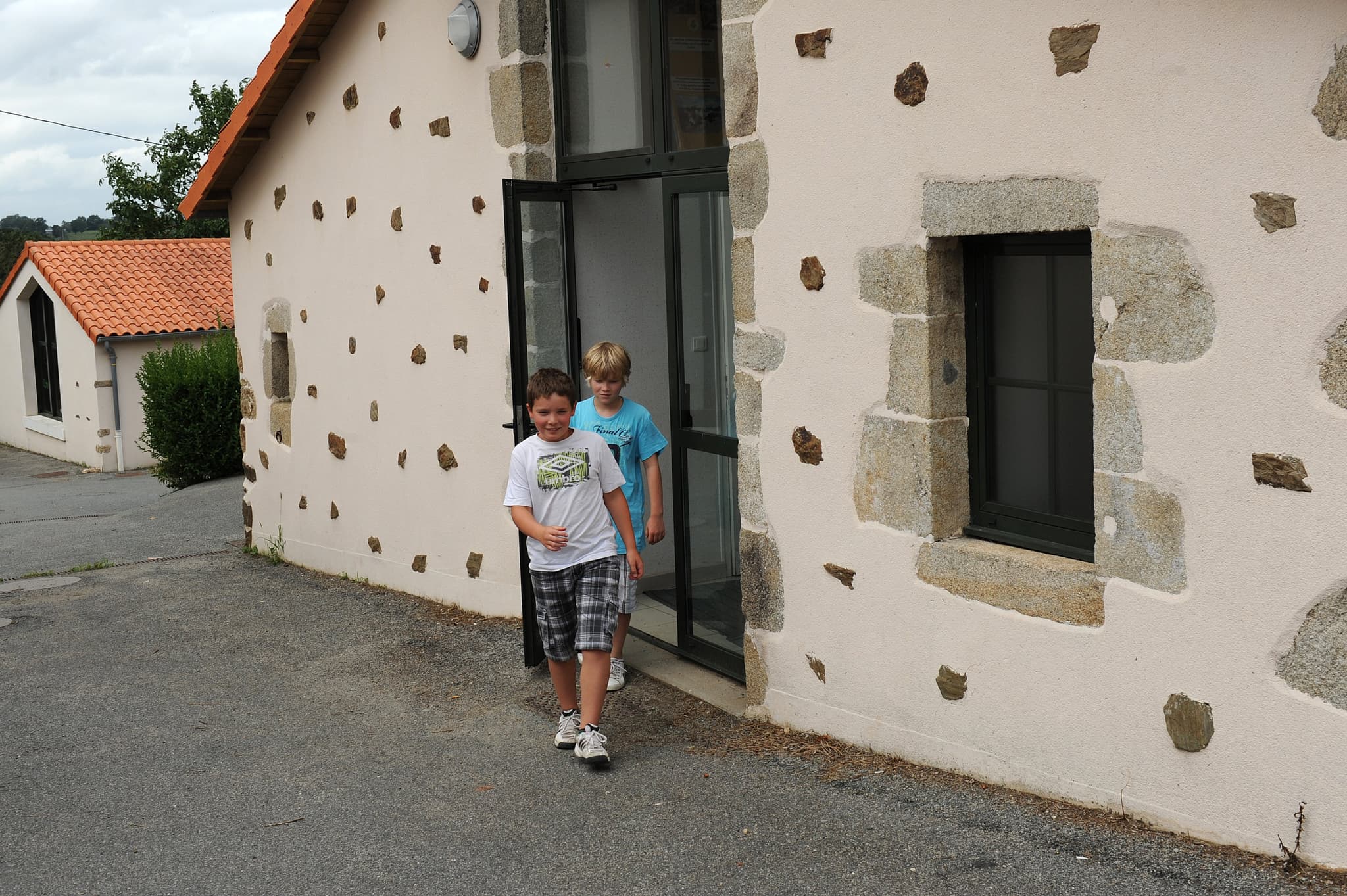 le pin-hameau du nay-entree