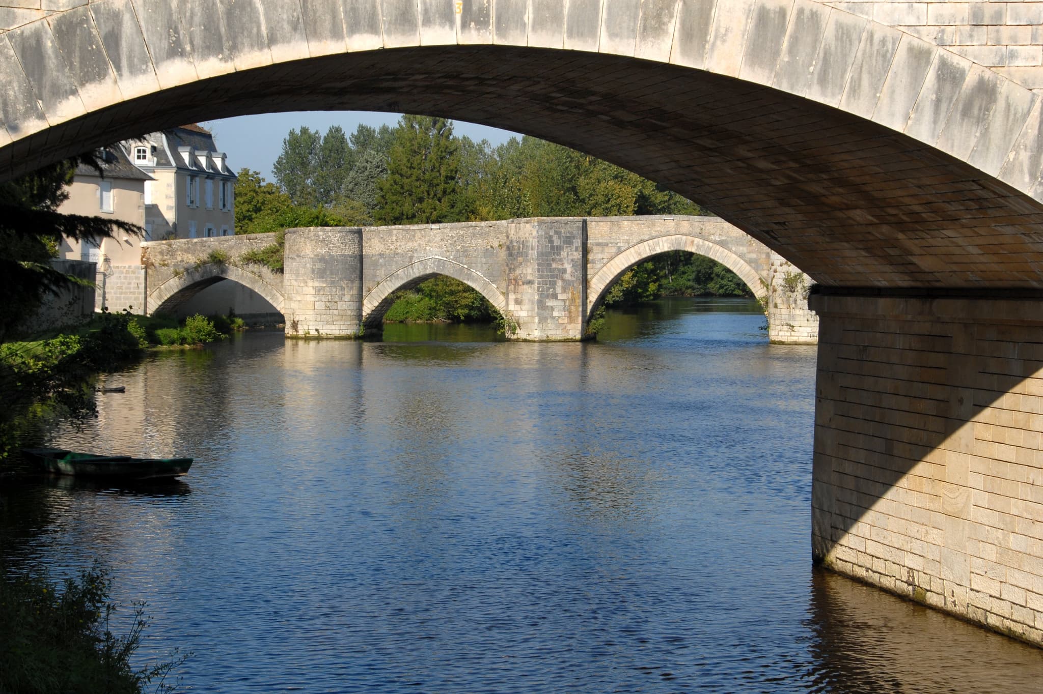 Vieux pont - St Savin et St Germain