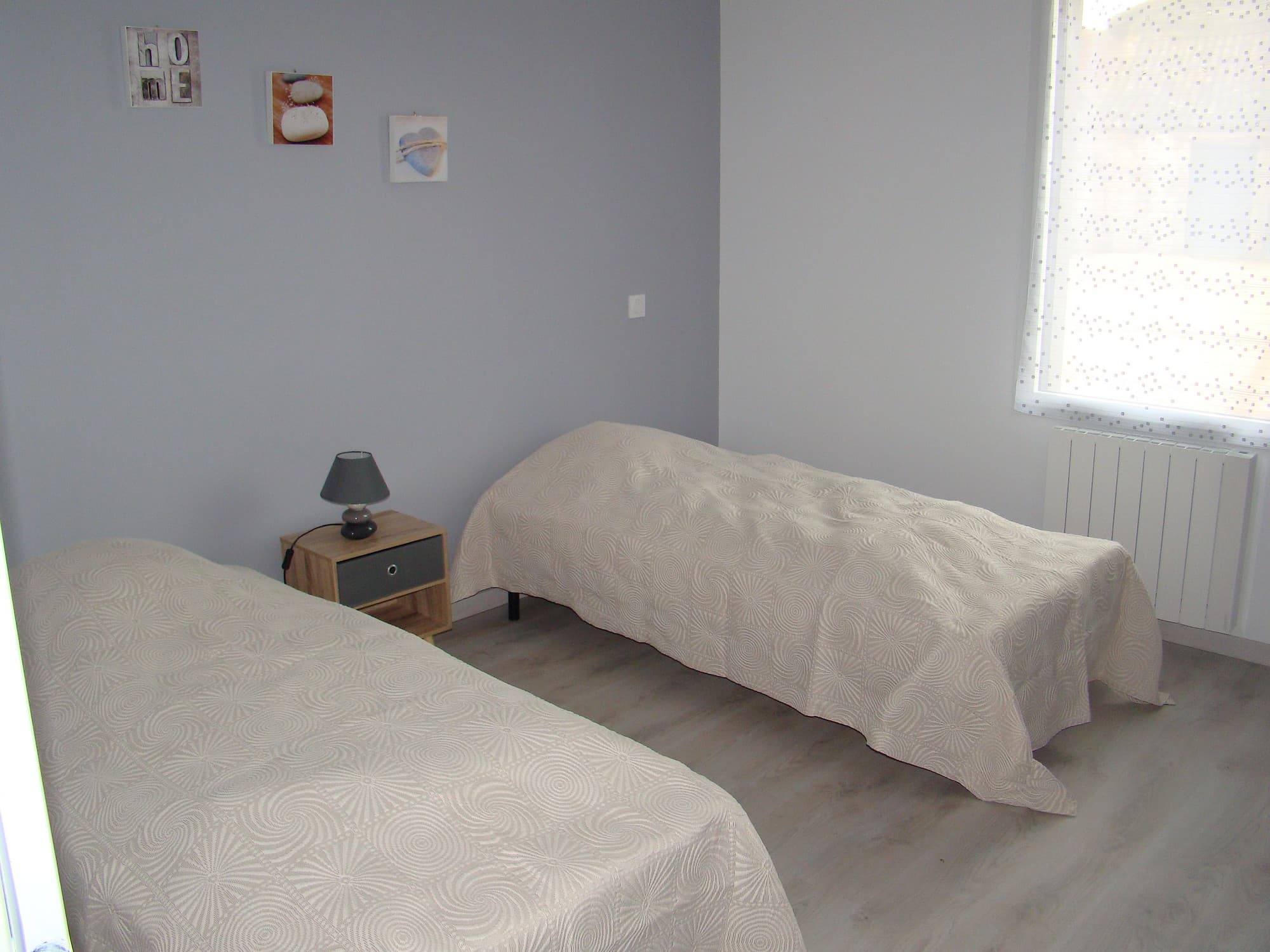 bressuire-la-chadronniere-gite2-chambre2-bis.jpg_7