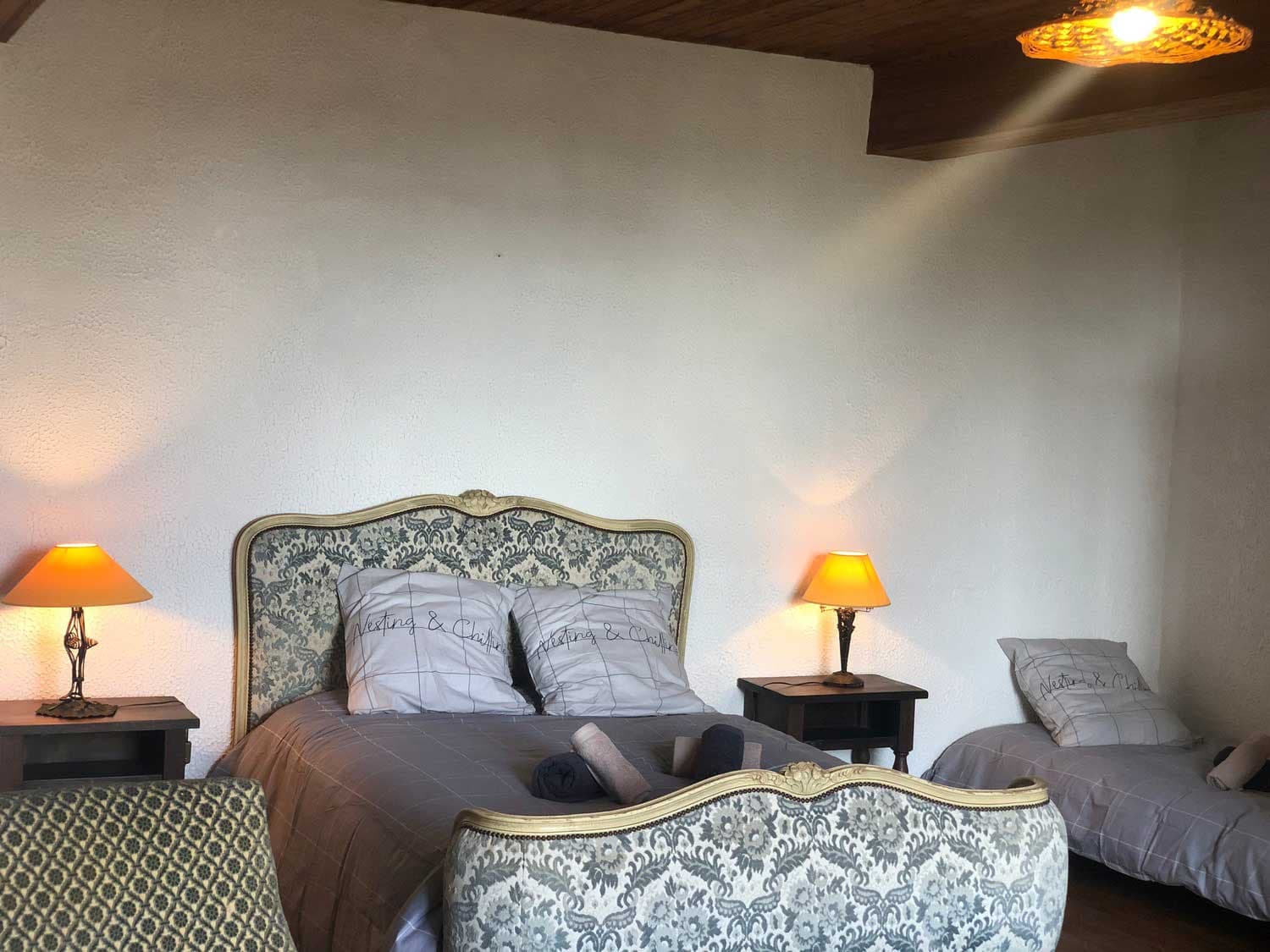 Gîte vintage avec piscine à Biras