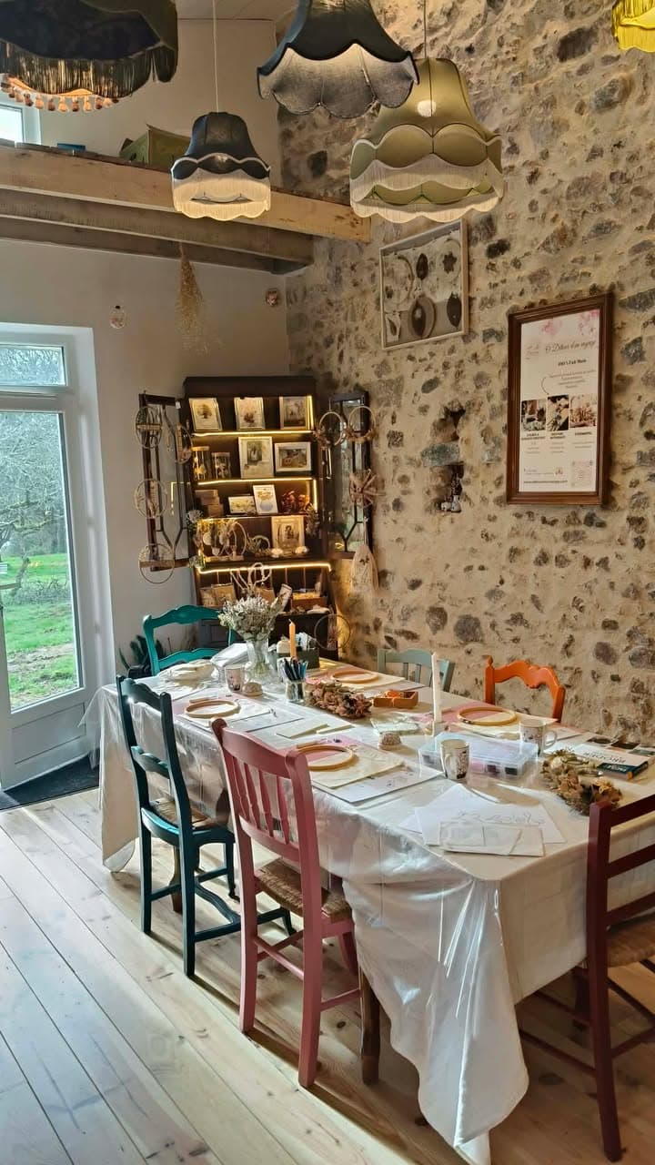 ateliers-creatifs-luchapt-evjf-isle-jourdain-vienne-86-diy-fleurs-sechees-cadeau
