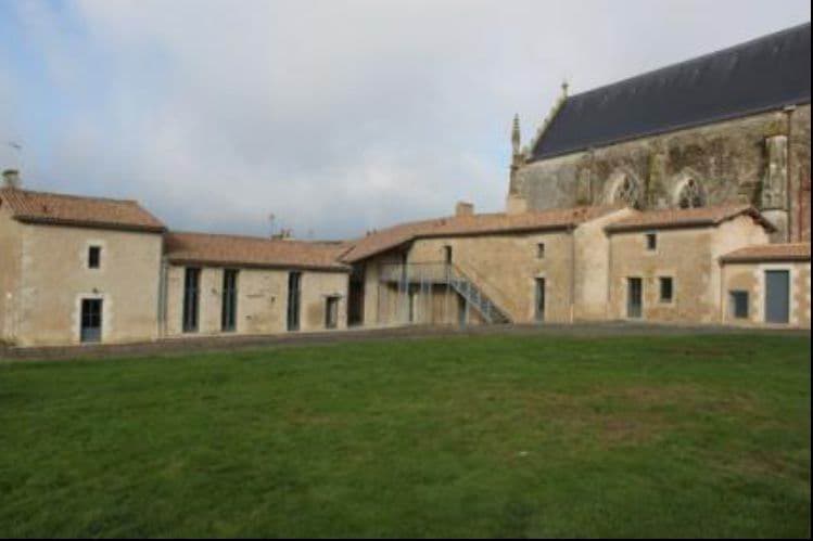 Relais de la Tour- gite de la collégiale