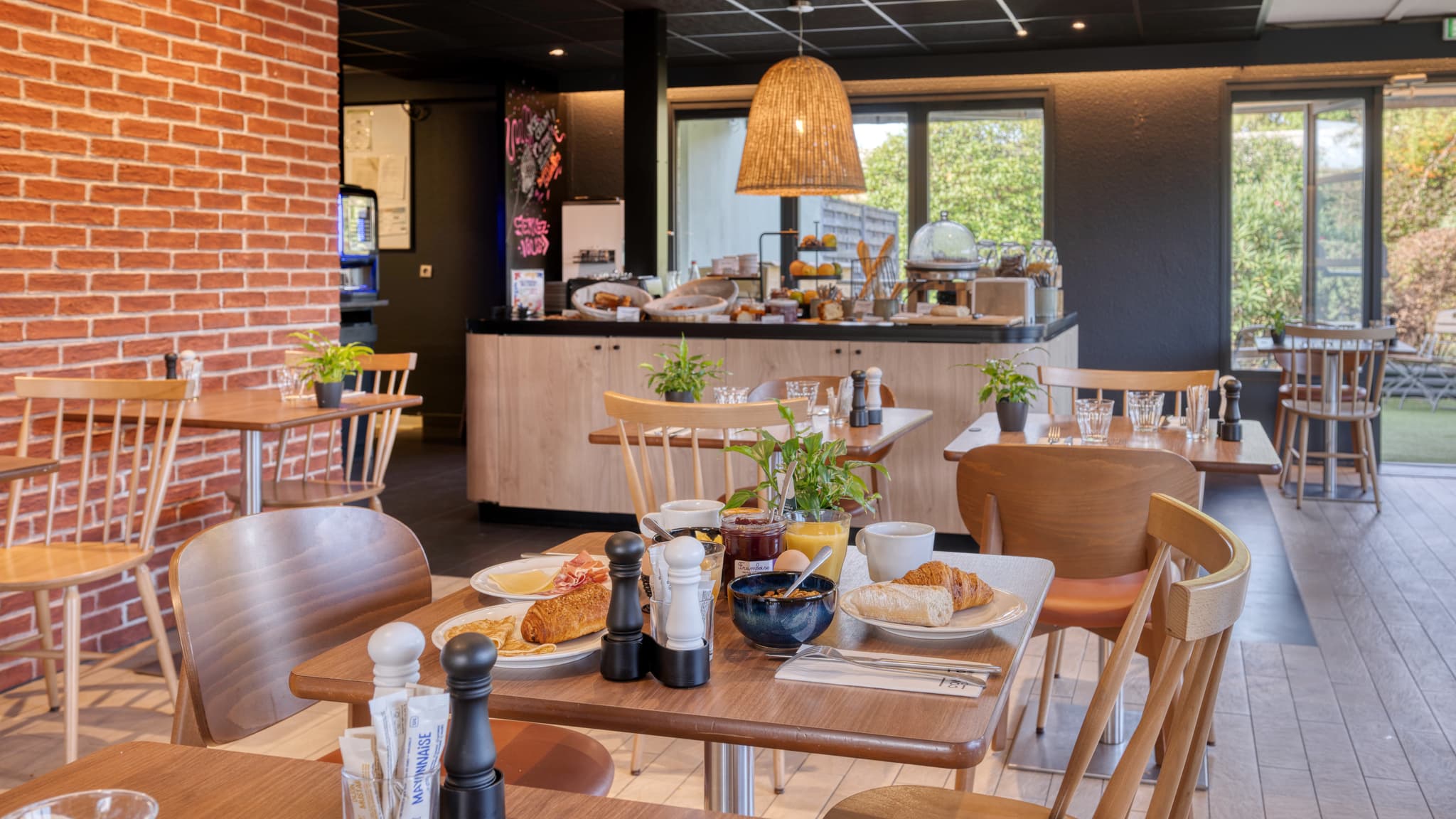 8-Campanile petit-déjeuner