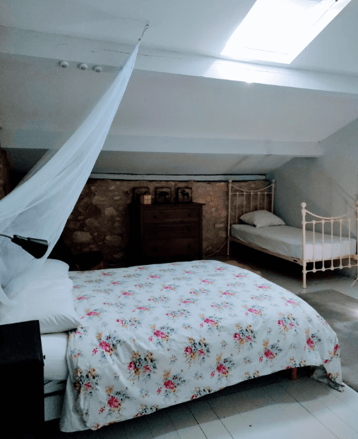 83 La Perroterie St Sernin chambre2