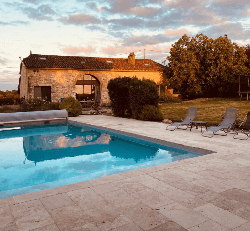 83 La Perroterie St Sernin maison piscine