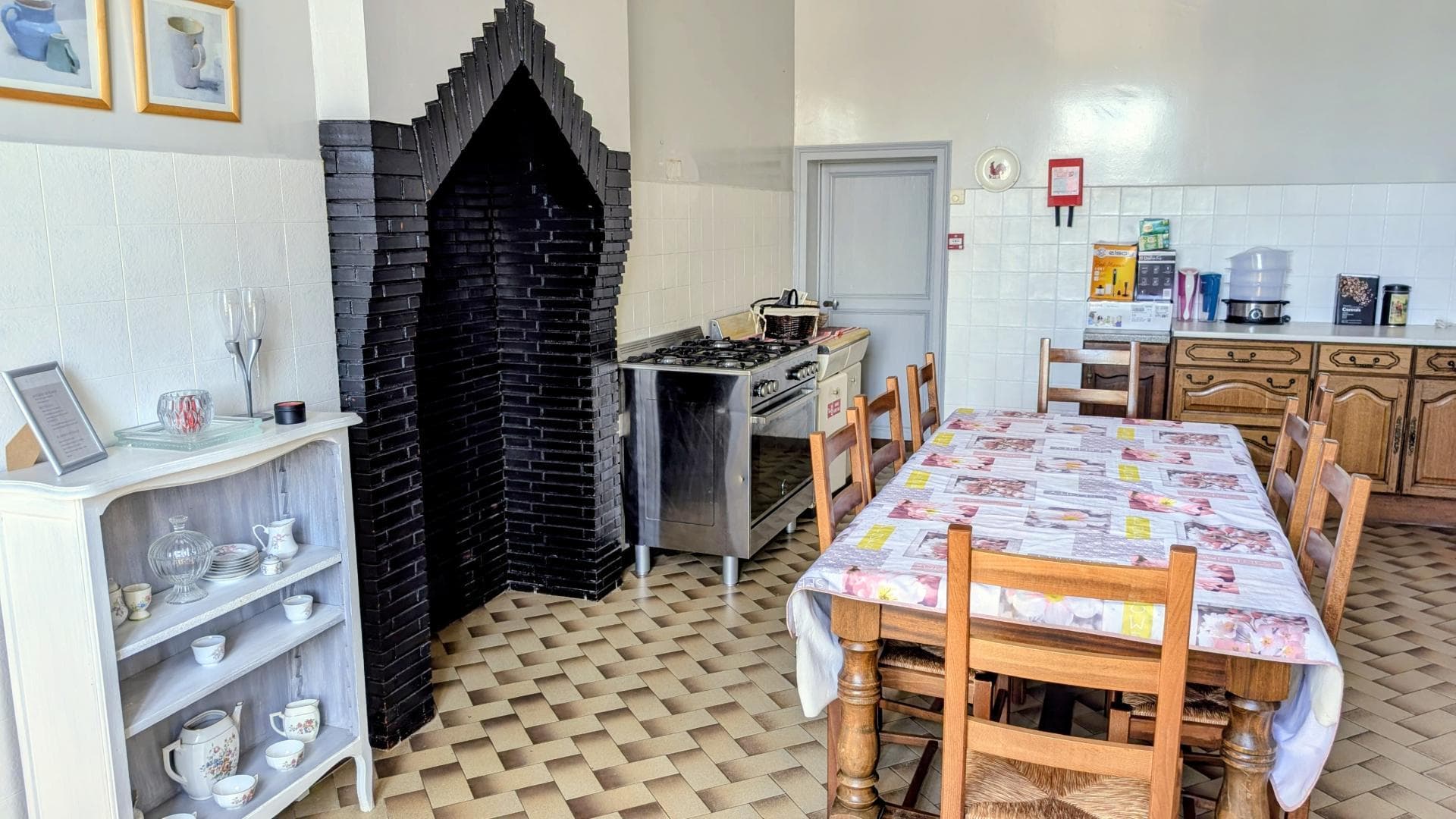 Gite "Le Bourg" à Lussac-les-Eglises en Haute-Vienne (Limousin en Nouvelle Aquitaine) - la cuisine_8