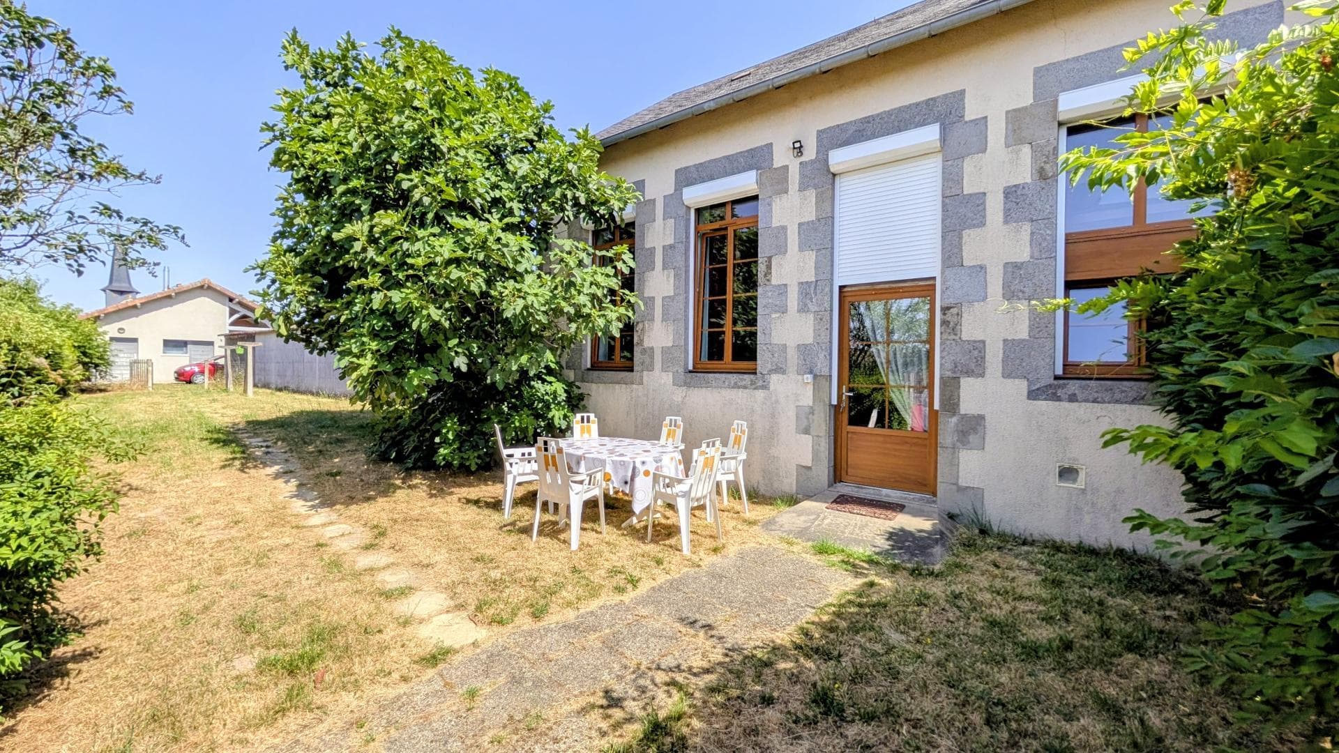 Gîte de l'école à Oradour Saint Genest en Haute-Vienne - Limousin - Nouvelle Aquitaine_1