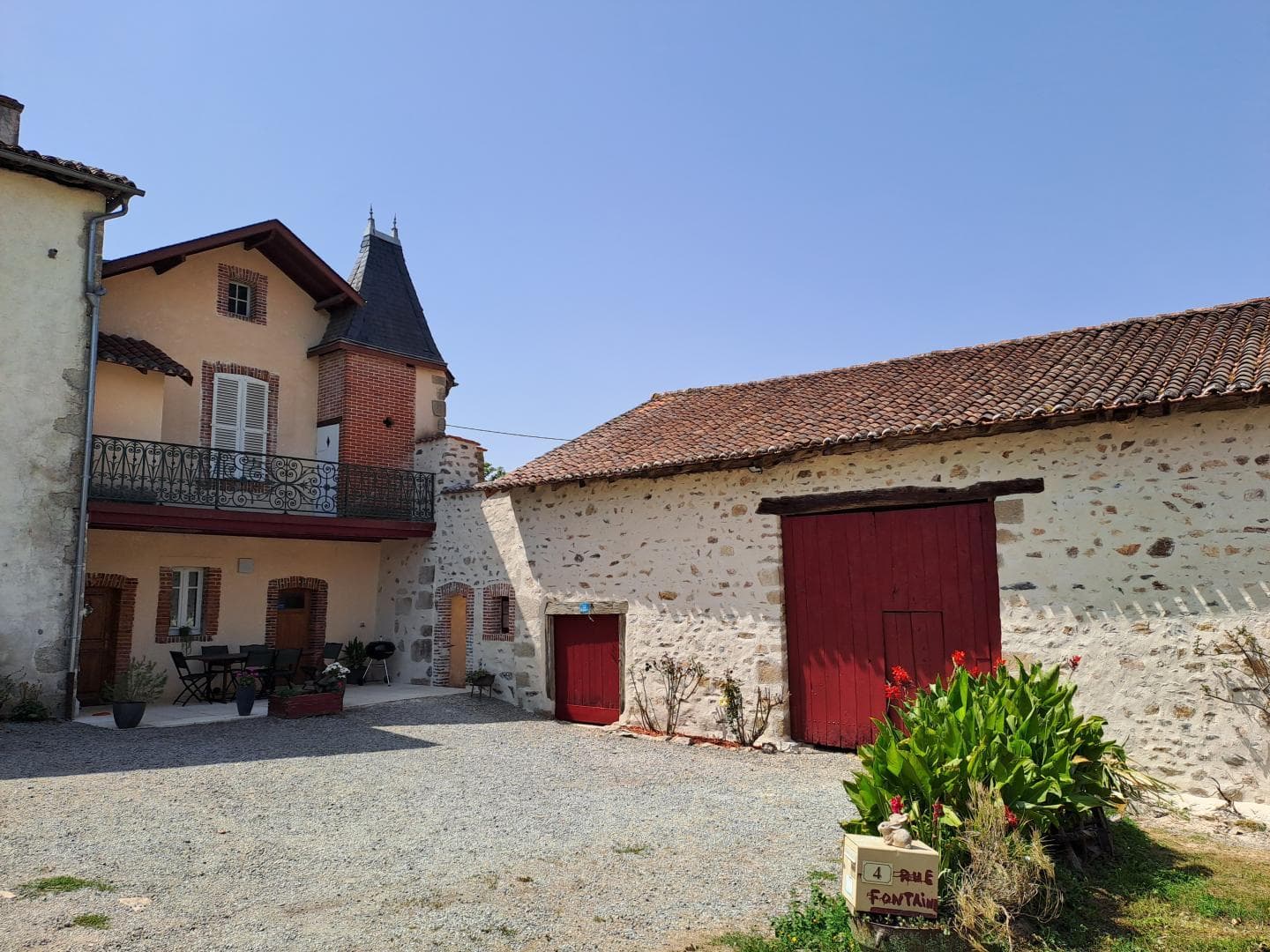 Cour et parking _1