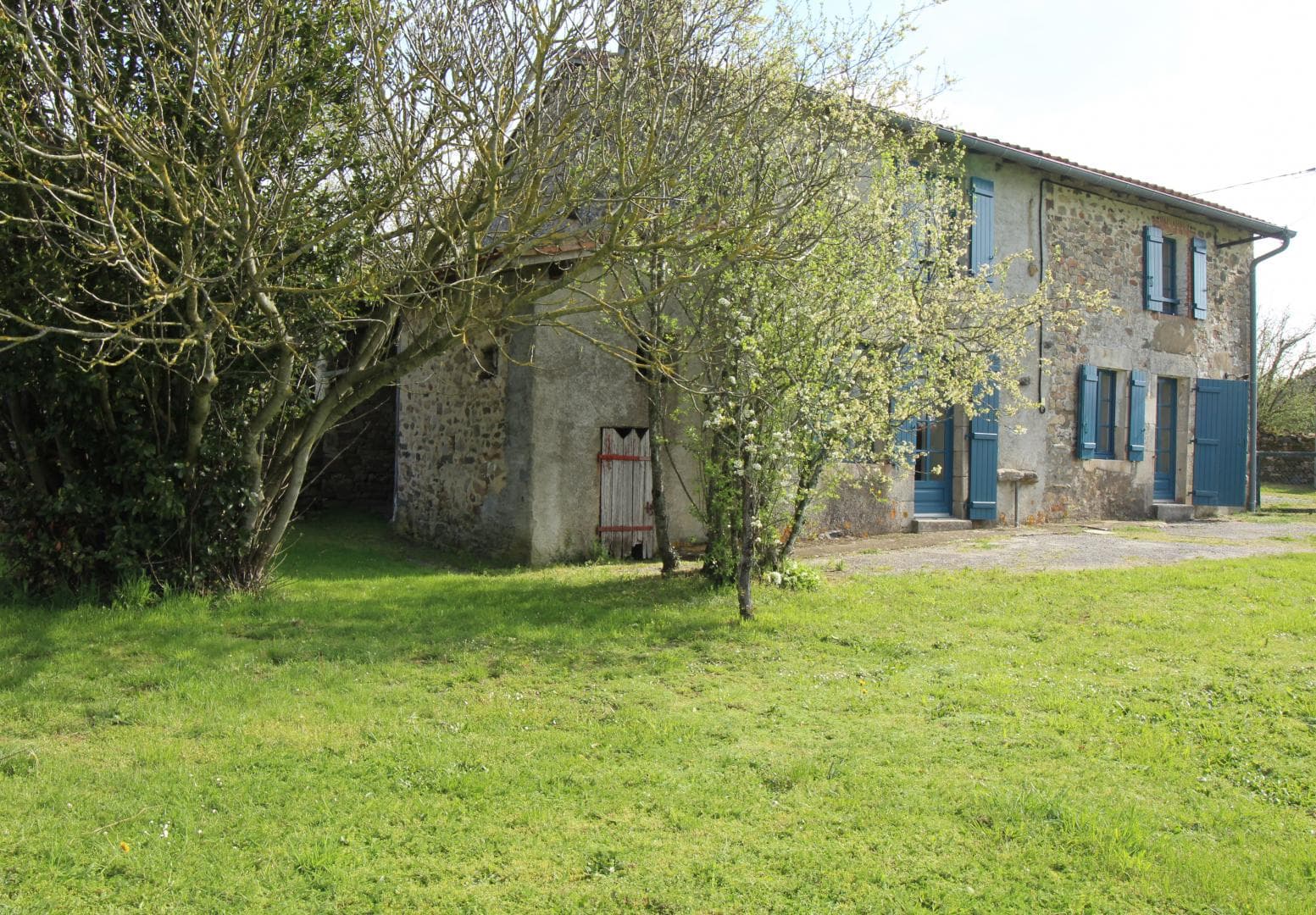 Gite "La Maison Du Vinaigrier" à Berneuil en Haute-Vienne (Limousin)_20